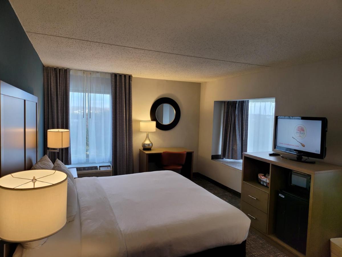Comfort Inn & Suites Alexandria West Eksteriør billede