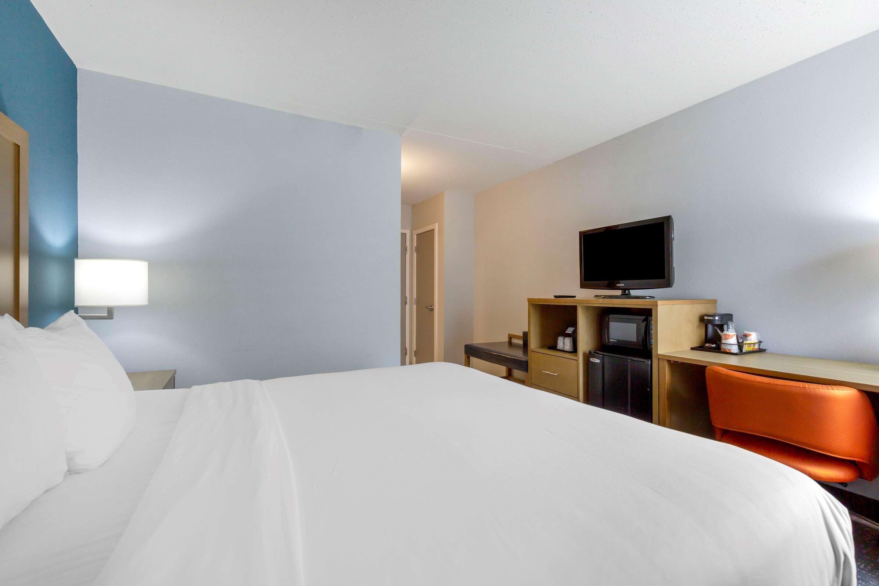 Comfort Inn & Suites Alexandria West Eksteriør billede