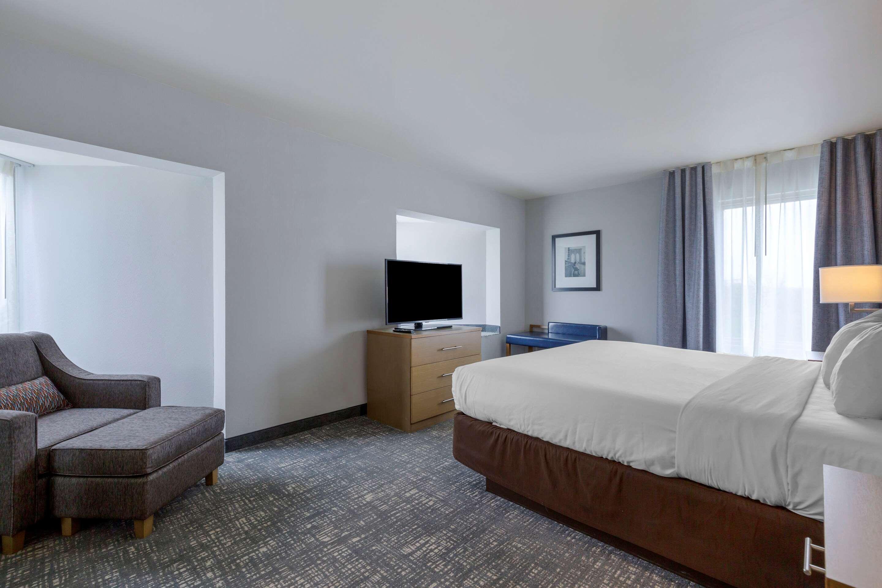 Comfort Inn & Suites Alexandria West Eksteriør billede