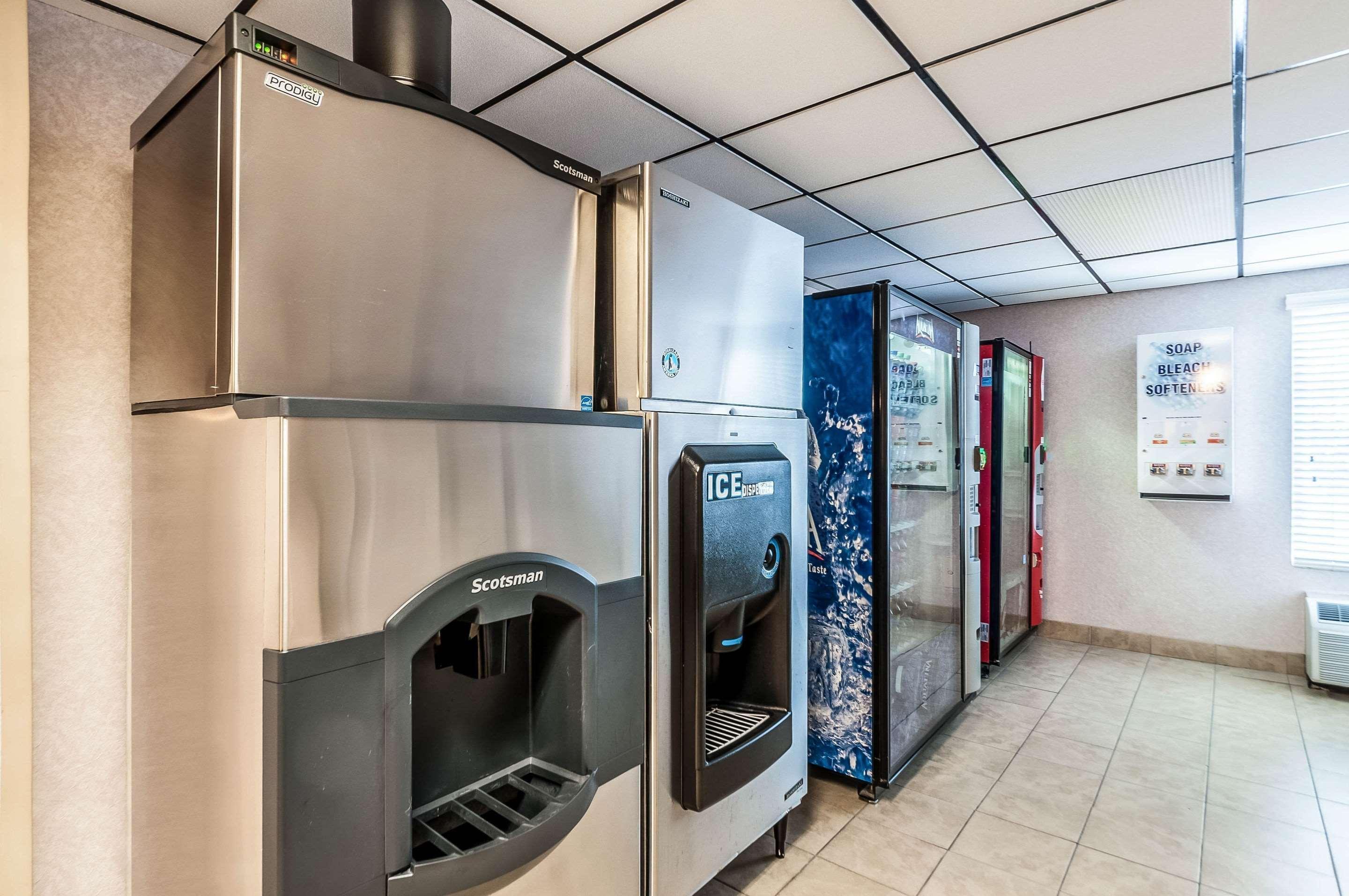 Comfort Inn & Suites Alexandria West Eksteriør billede