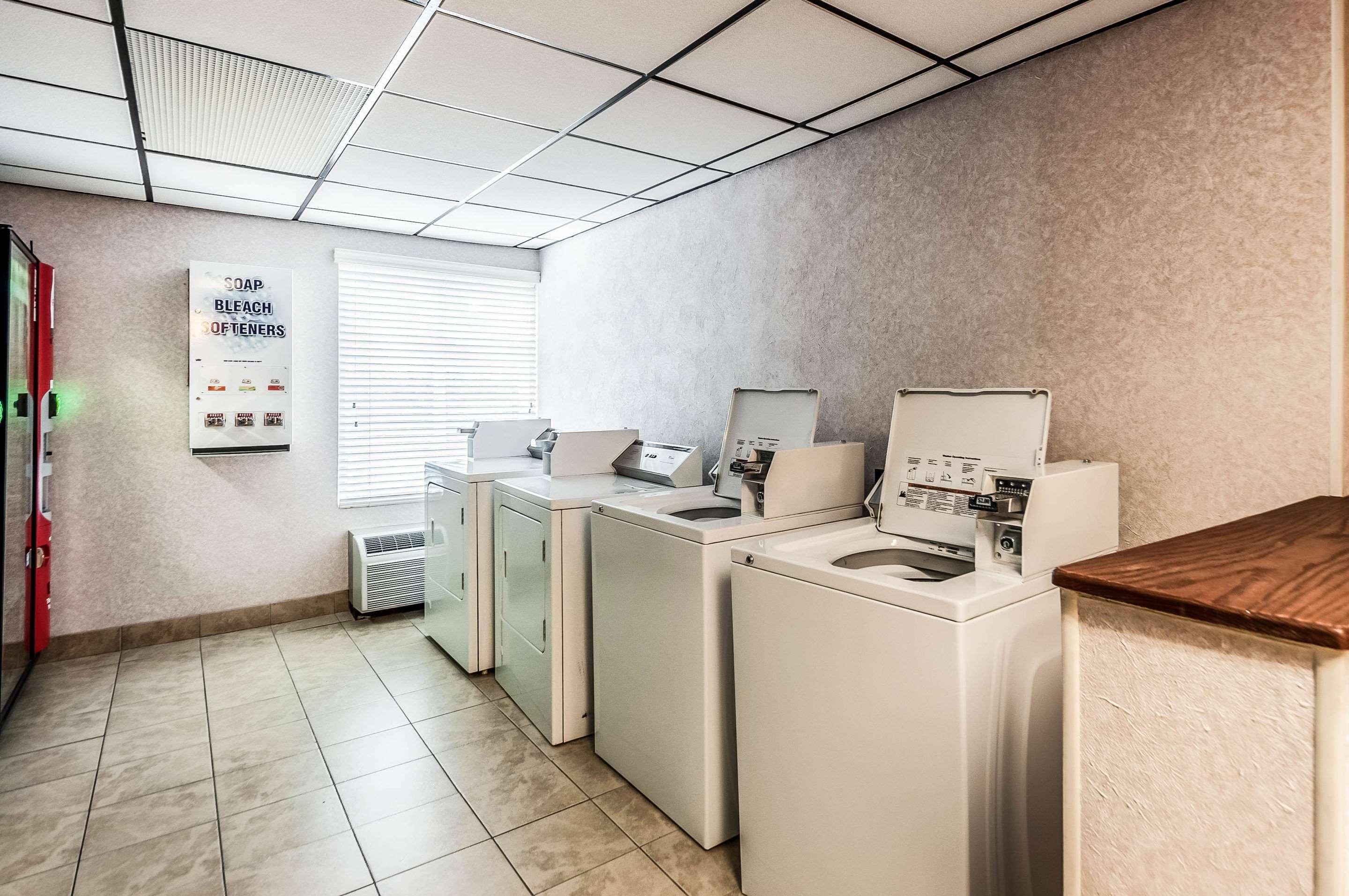 Comfort Inn & Suites Alexandria West Eksteriør billede
